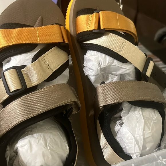 Sandals_&_Flip_Flops